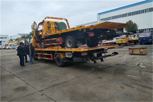 黄平同城汽车补胎